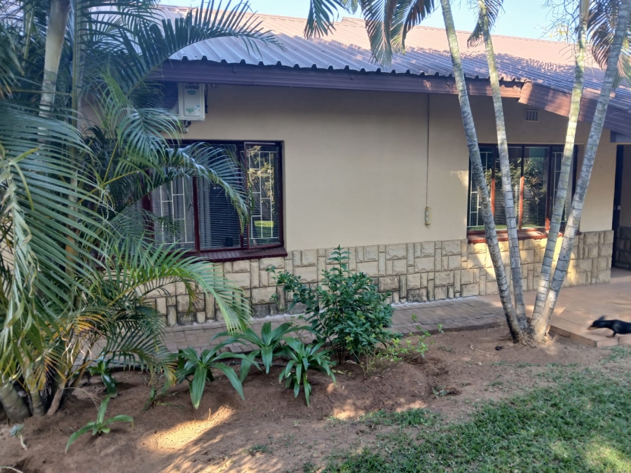 3 Bedroom Property for Sale in Geelhoutpark North West